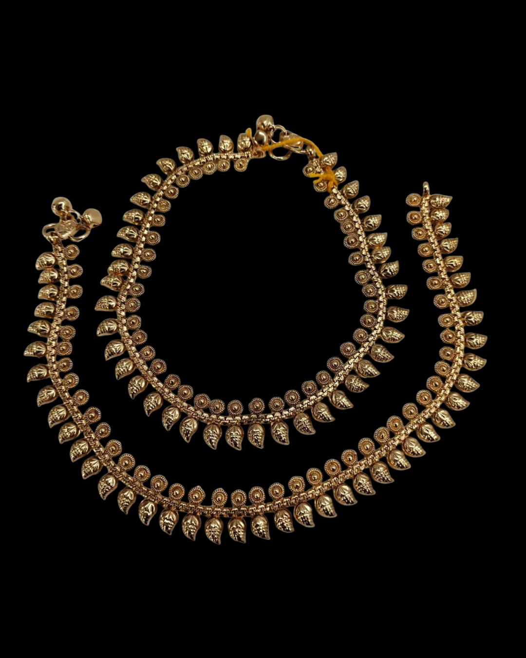 Traditional Gold-Tone Anklet