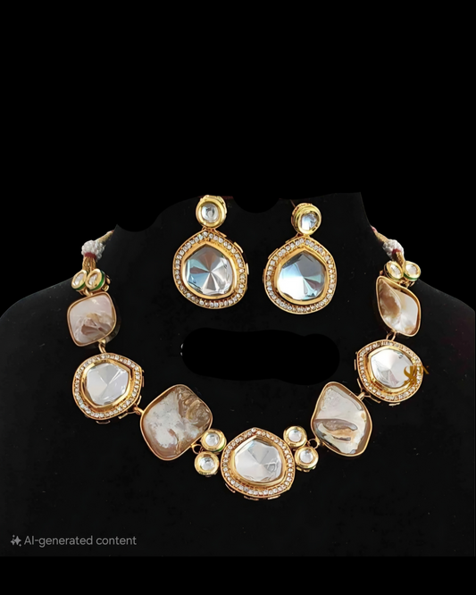 Kundan and Flat Pearl Necklace Set