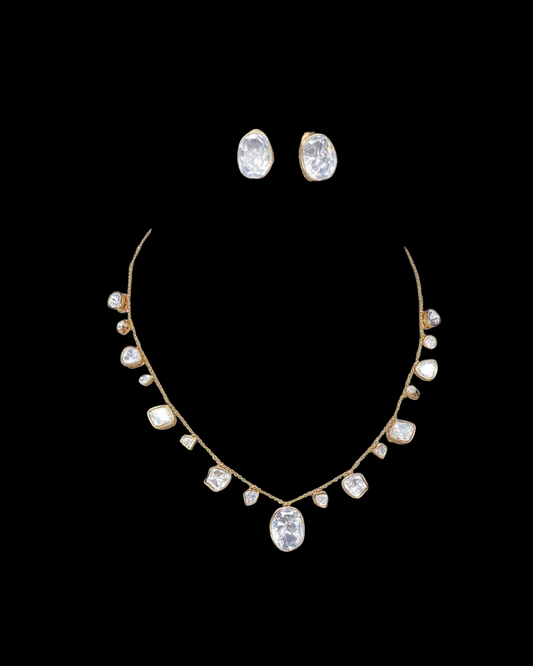 Minimalist Kundan Necklace Set